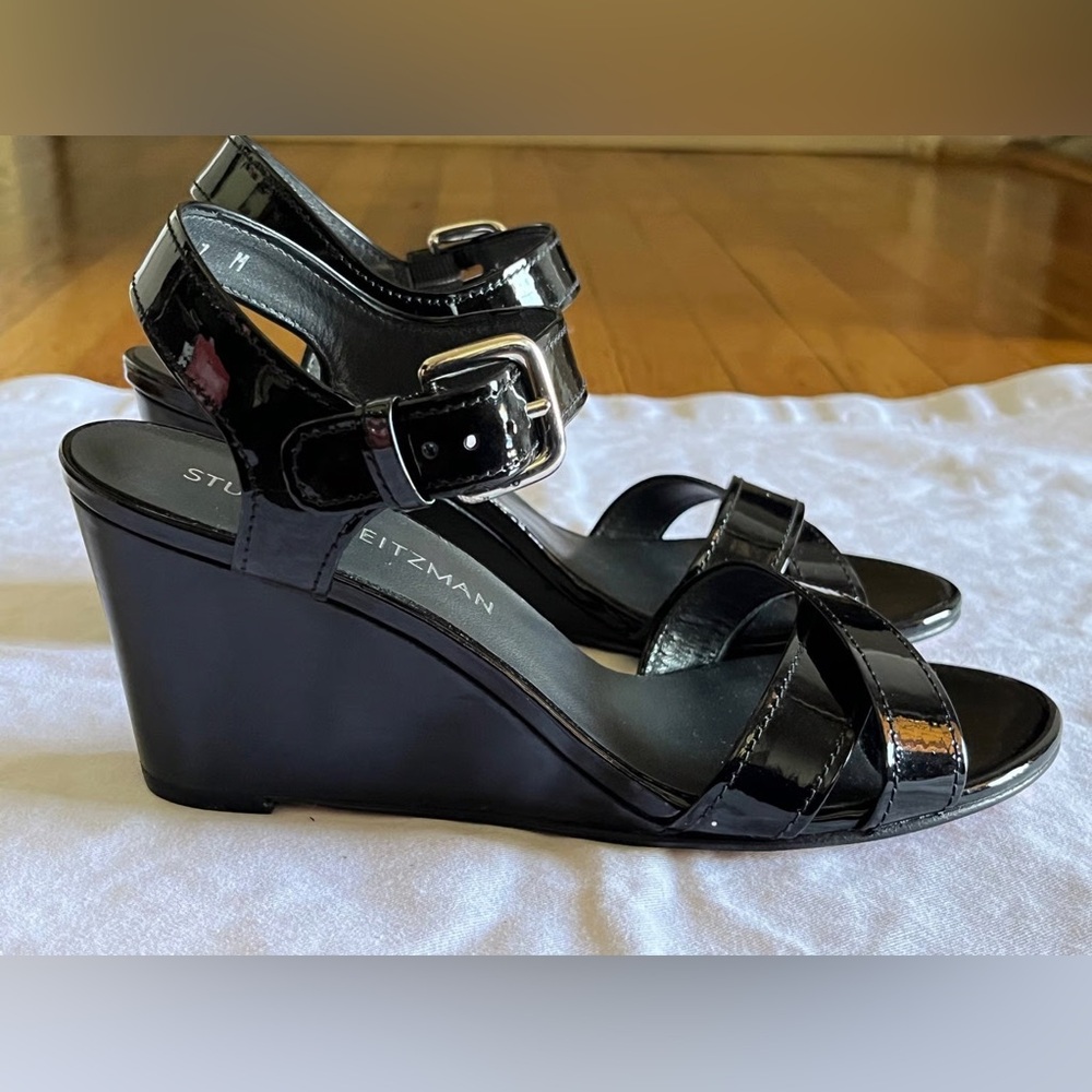 EUC Stuart Weitzman Black Wedge Strappy Open Toe Sandals Size 7.5